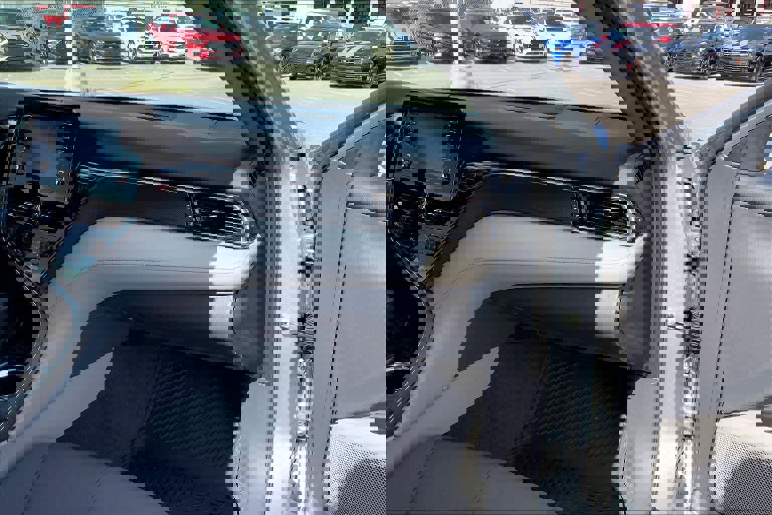 Used 2023 Toyota Camry LE FWD image 18