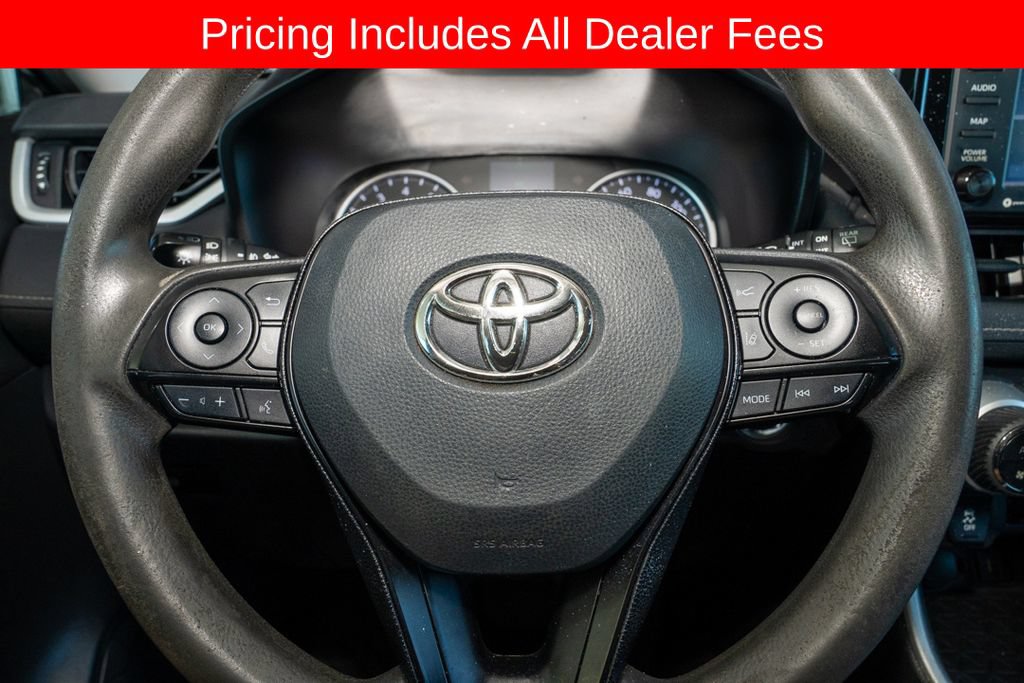 Used 2020 Toyota RAV4 XLE FWD image 17
