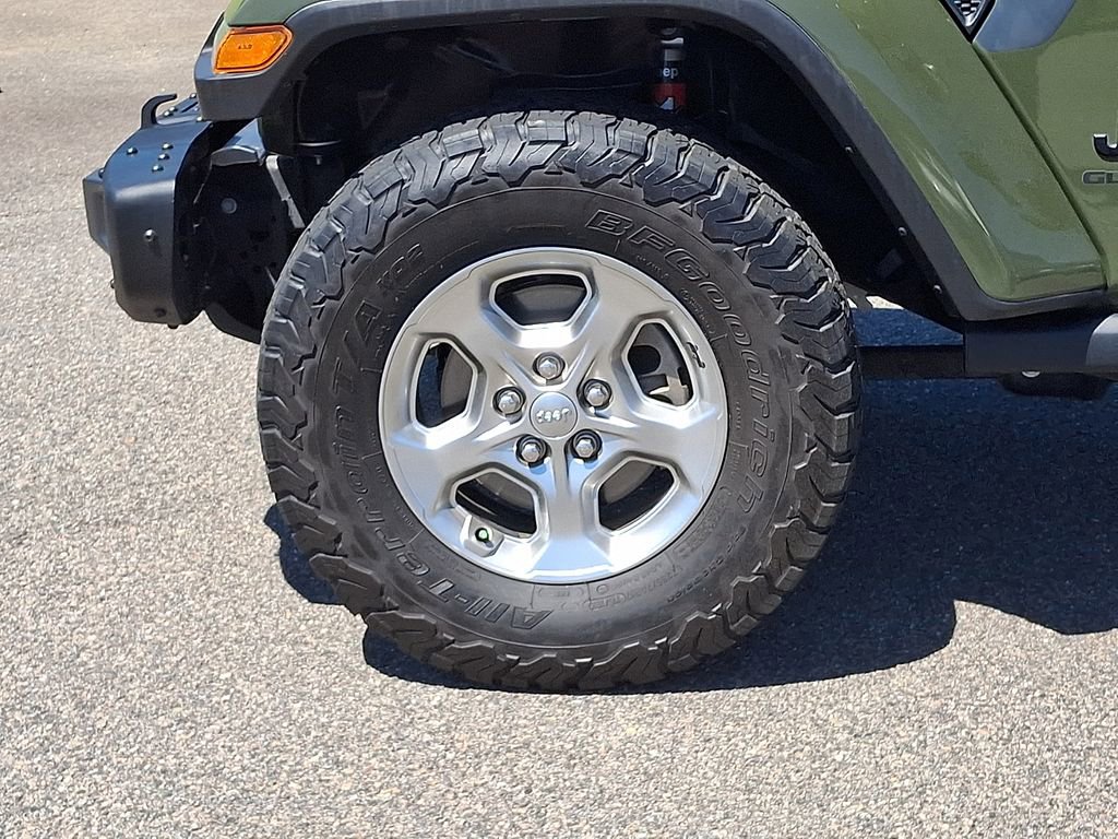Used 2021 Jeep Gladiator Sport AWD/4WD image 8