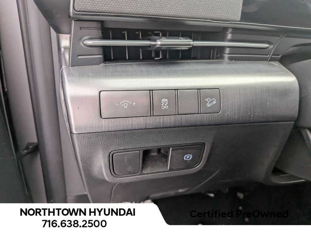 Used 2025 Hyundai Kona SEL image 30
