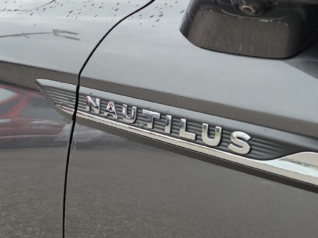 Used 2019 Lincoln Nautilus Reserve AWD/4WD image 6