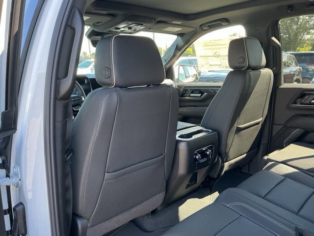 New 2027 GMC Yukon Elevation w/ Elevation Premium Package AWD/4WD image 14