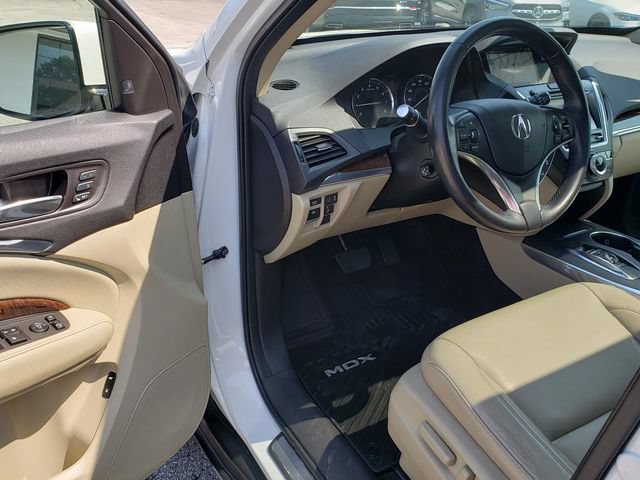 Used 2017 Acura MDX w/ Technology Package AWD/4WD image 12