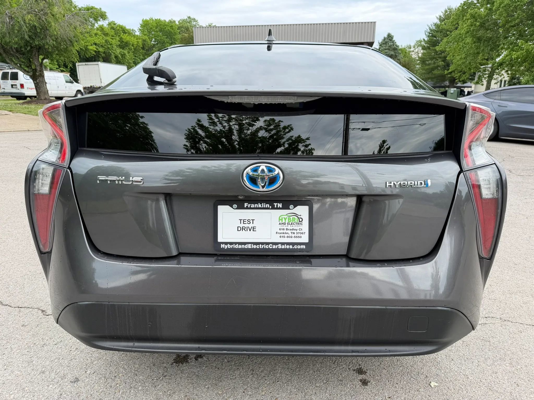 Used 2017 Toyota Prius Four w/ Carpet Mat Package FWD image 11