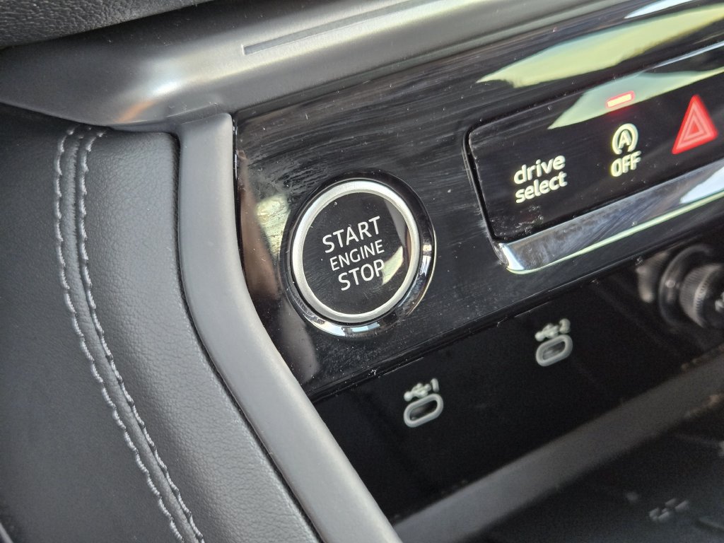 Certified 2025 Audi Q5 Prestige AWD/4WD image 28