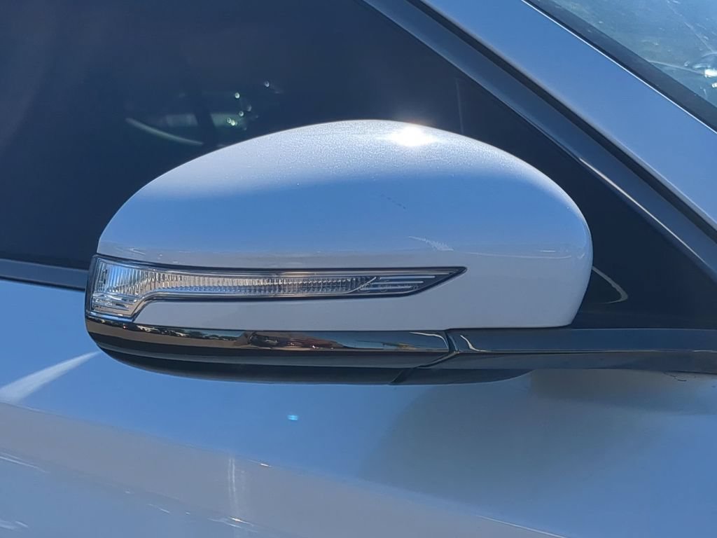 Used 2025 Genesis G70 3.3T Advanced RWD image 10