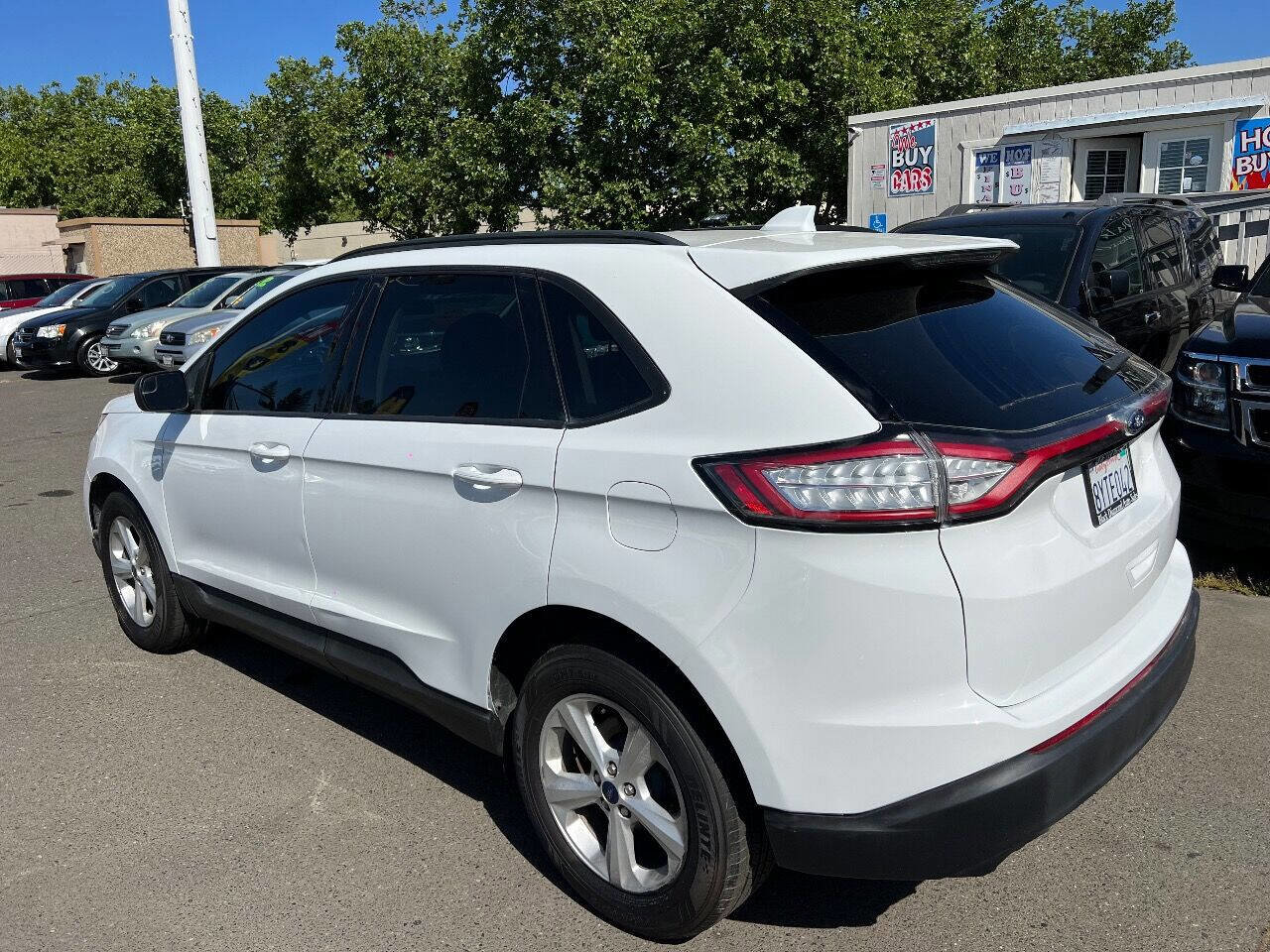 Used 2015 Ford Edge SE image 5