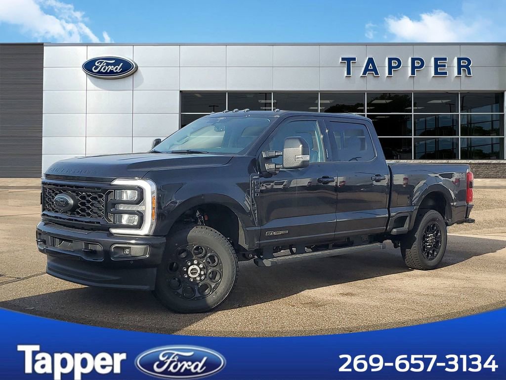 New 2026 Ford F250 Lariat w/ Black Appearance Package
