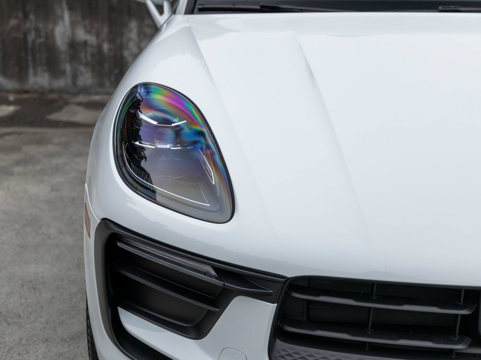 Certified 2026 Porsche Macan AWD/4WD image 14