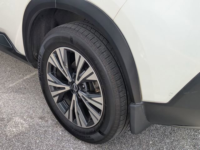 Used 2023 Nissan Rogue SV FWD image 6