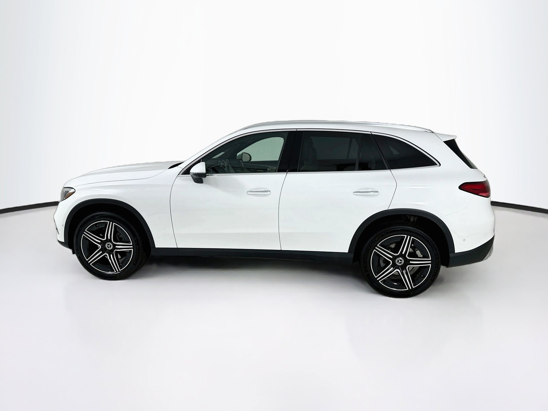 New 2027 Mercedes-Benz GLC 300 4MATIC image 5