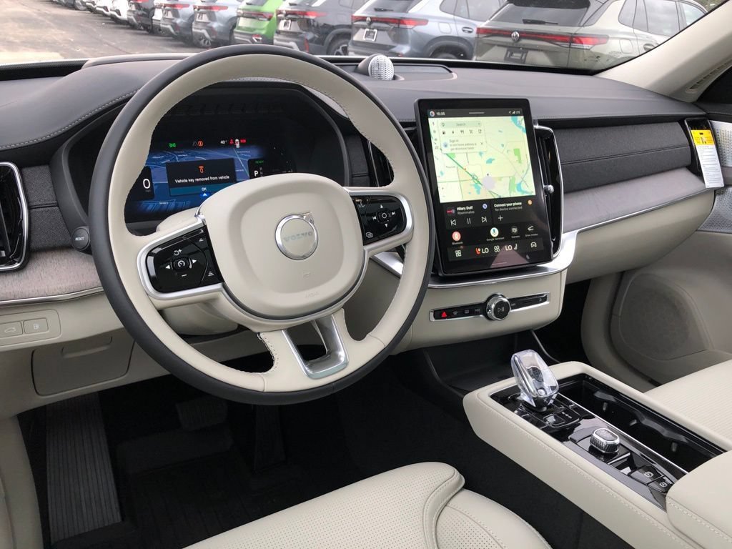 New 2026 Volvo XC90 T8 Ultra w/ Protection Package Premier AWD/4WD image 9