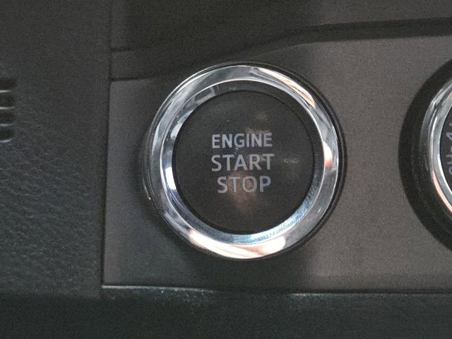 Used 2021 Toyota Tacoma TRD Off-Road w/ Technology Package image 13