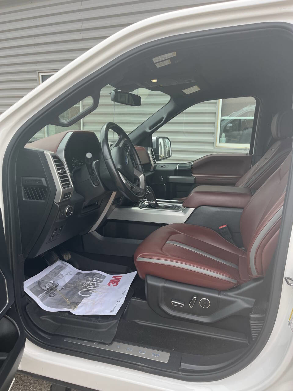 Used 2019 Ford F150 Platinum w/ Equipment Group 701A Luxury image 9