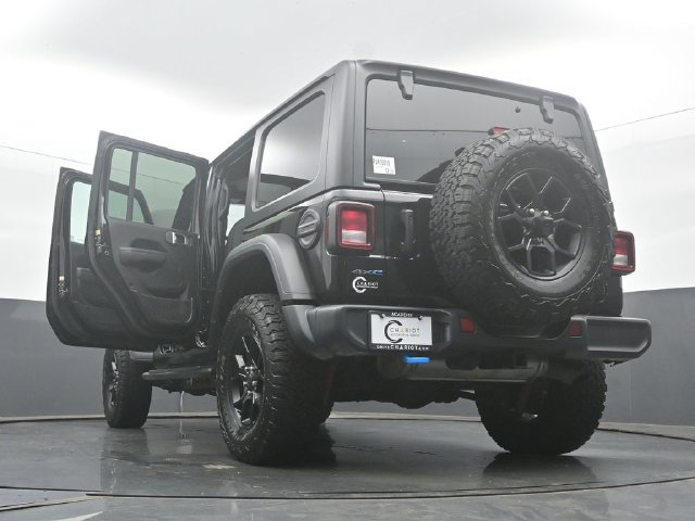 Used 2024 Jeep Wrangler Unlimited AWD/4WD image 58