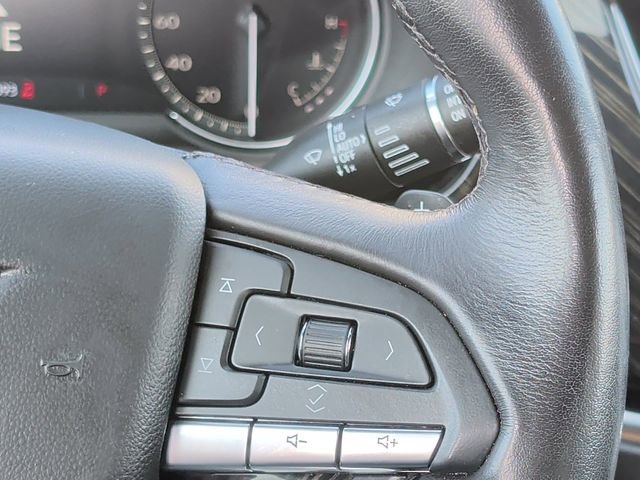 Certified 2022 Cadillac XT6 Premium Luxury image 12