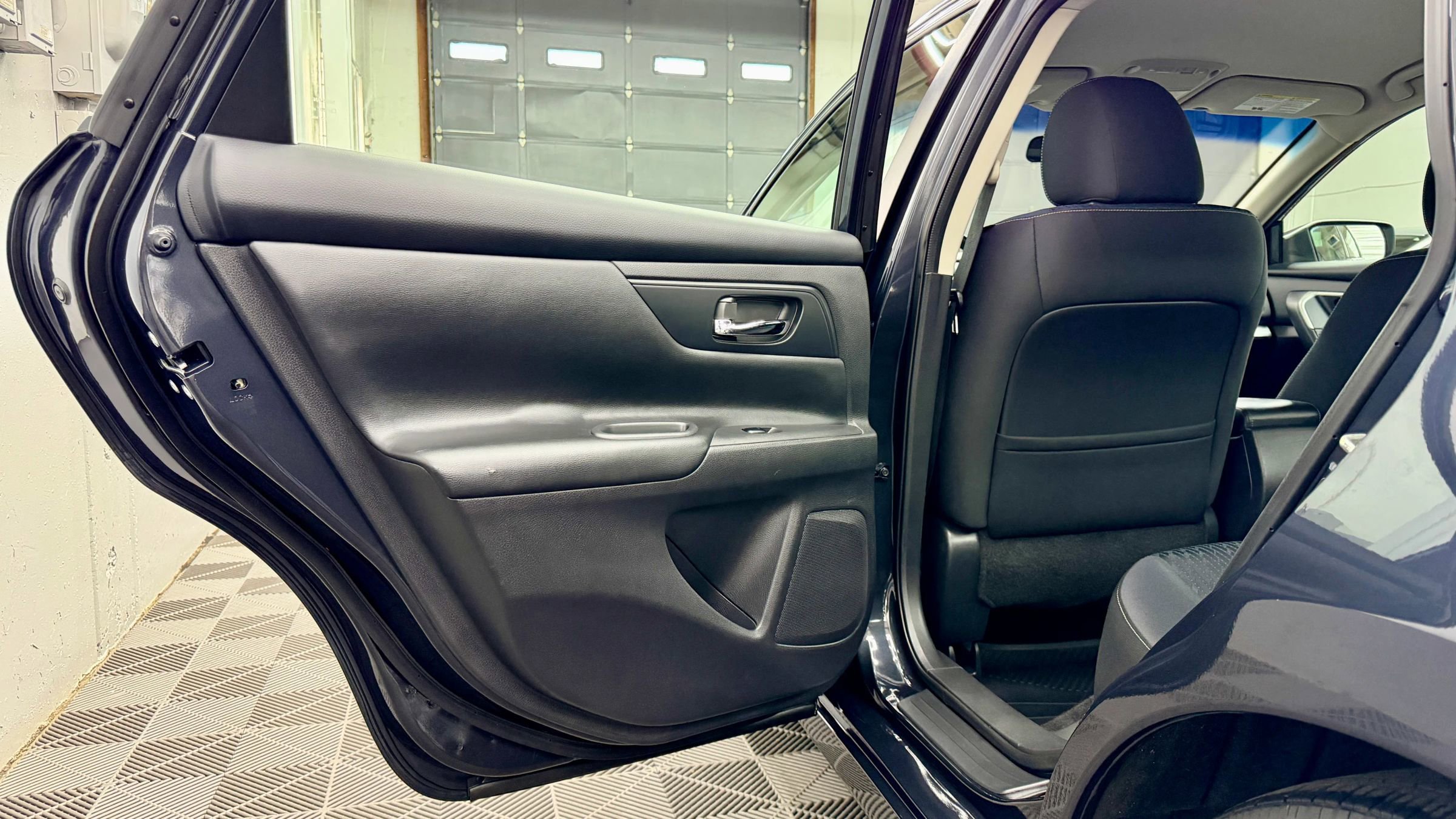 Used 2018 Nissan Altima 2.5 S w/ S Convenience Package image 6