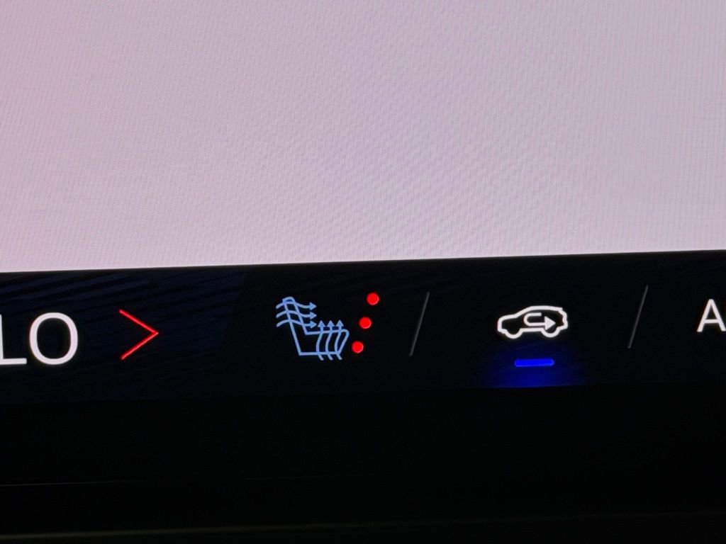 Used 2024 Chevrolet Equinox EV RS image 18