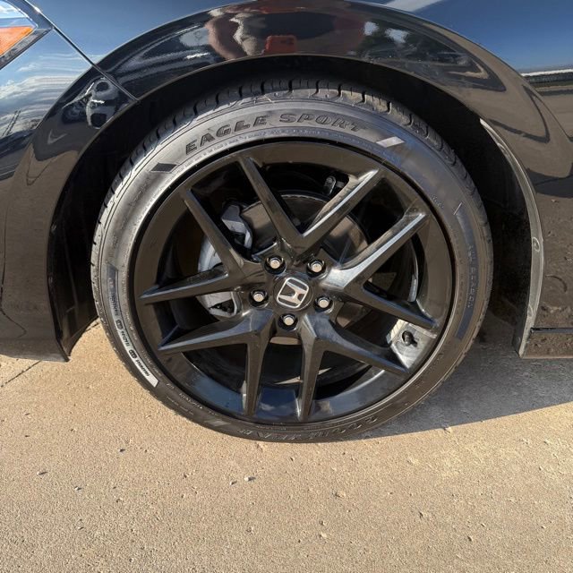 Used 2025 Honda Civic Sport image 9