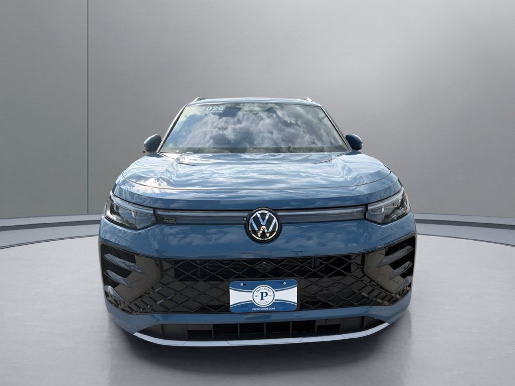 New 2026 Volkswagen Tiguan SEL R-Line AWD/4WD image 2