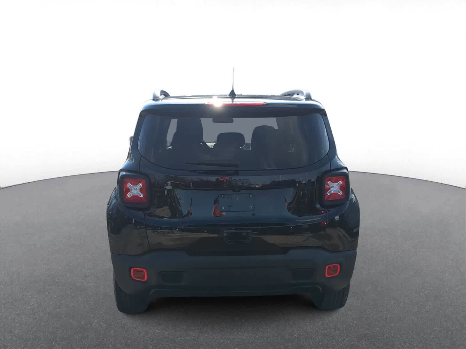 Certified 2023 Jeep Renegade Latitude image 7