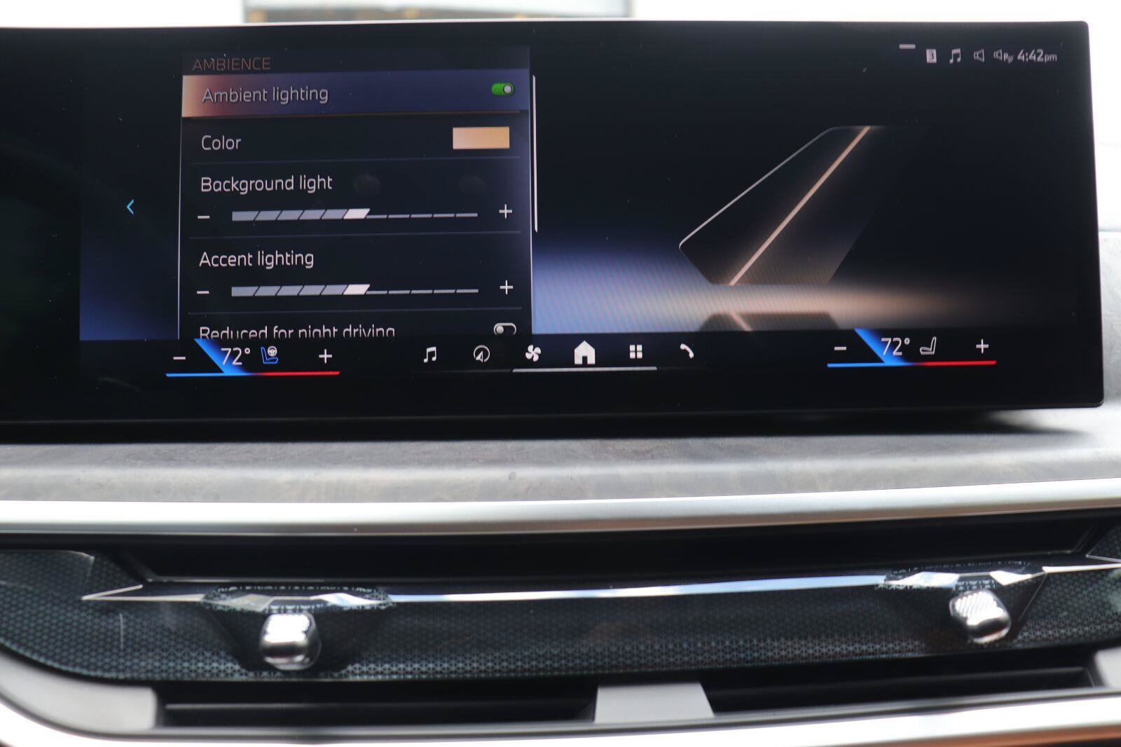 Used 2025 BMW X7 xDrive40i AWD/4WD image 43