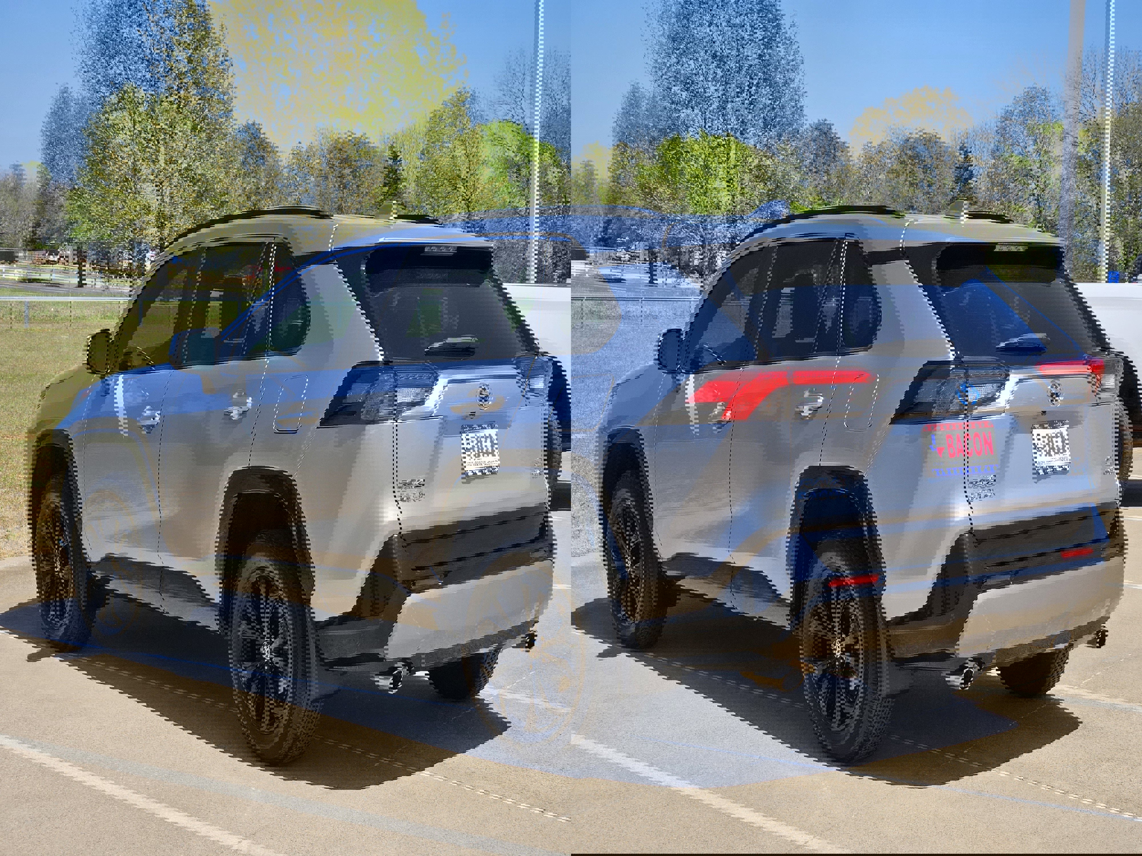 Used 2023 Toyota RAV4 SE image 4