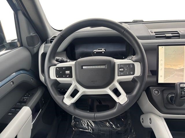 Certified 2026 Land Rover Defender 110 X-Dynamic SE AWD/4WD image 13