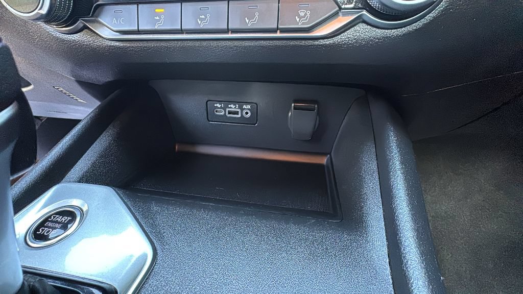 Used 2025 Nissan Altima 2.5 SV FWD image 23
