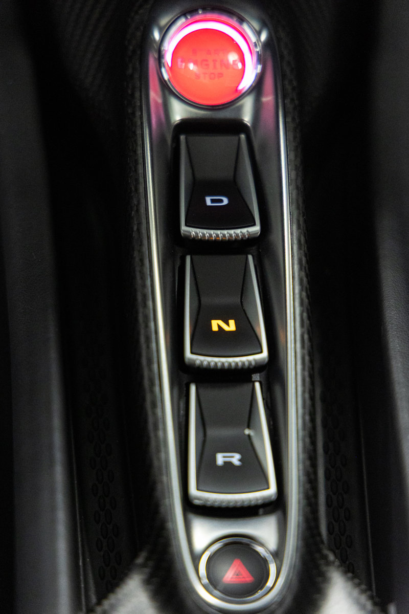 Used 2023 McLaren Artura image 37