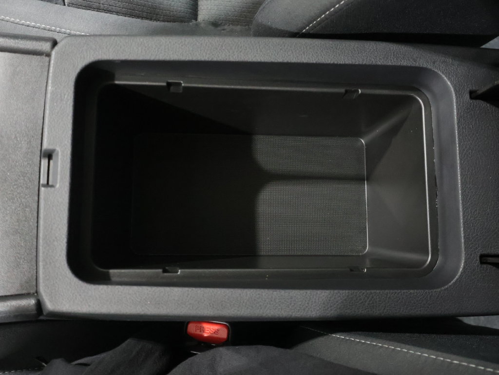 Used 2025 Nissan Altima 2.5 SV FWD image 33