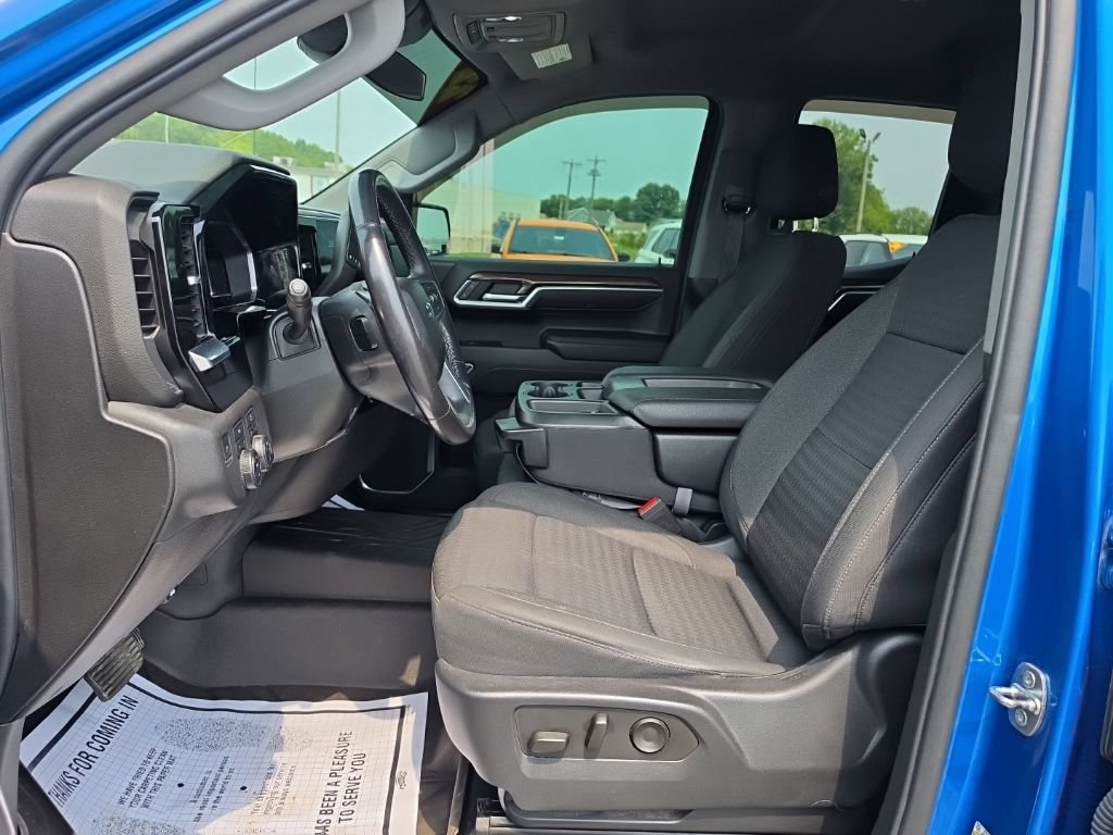 Used 2022 Chevrolet Silverado 1500 RST AWD/4WD image 19