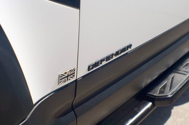 Used 2022 Land Rover Defender 90 S image 18