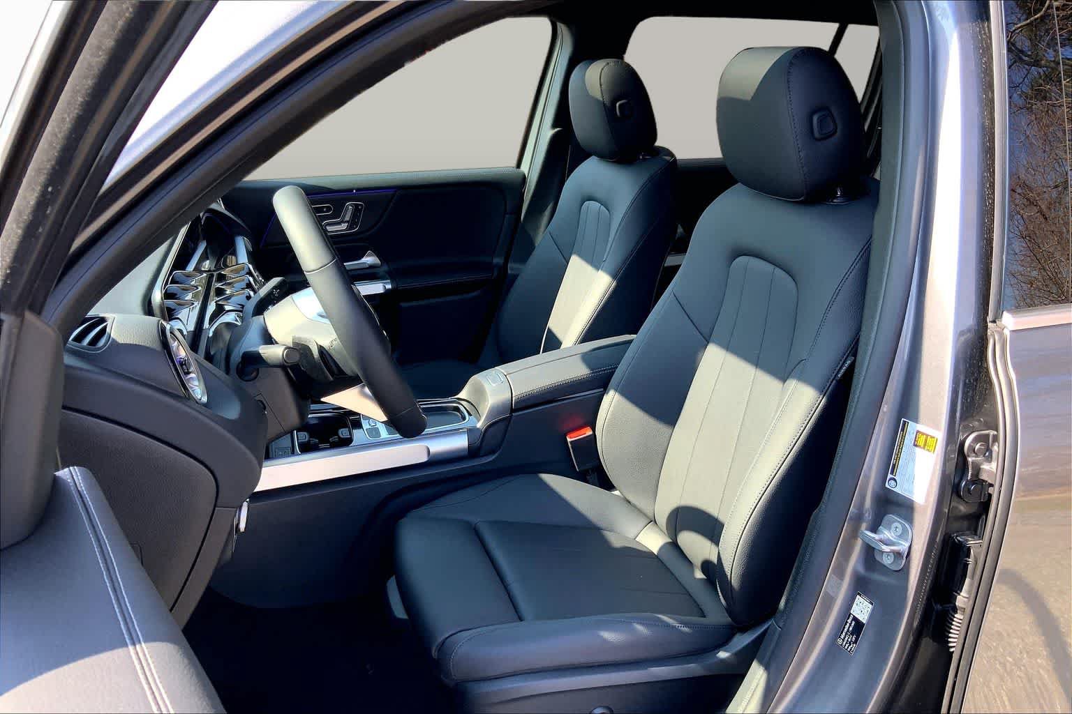 New 2026 Mercedes-Benz GLB 250 4MATIC image 12