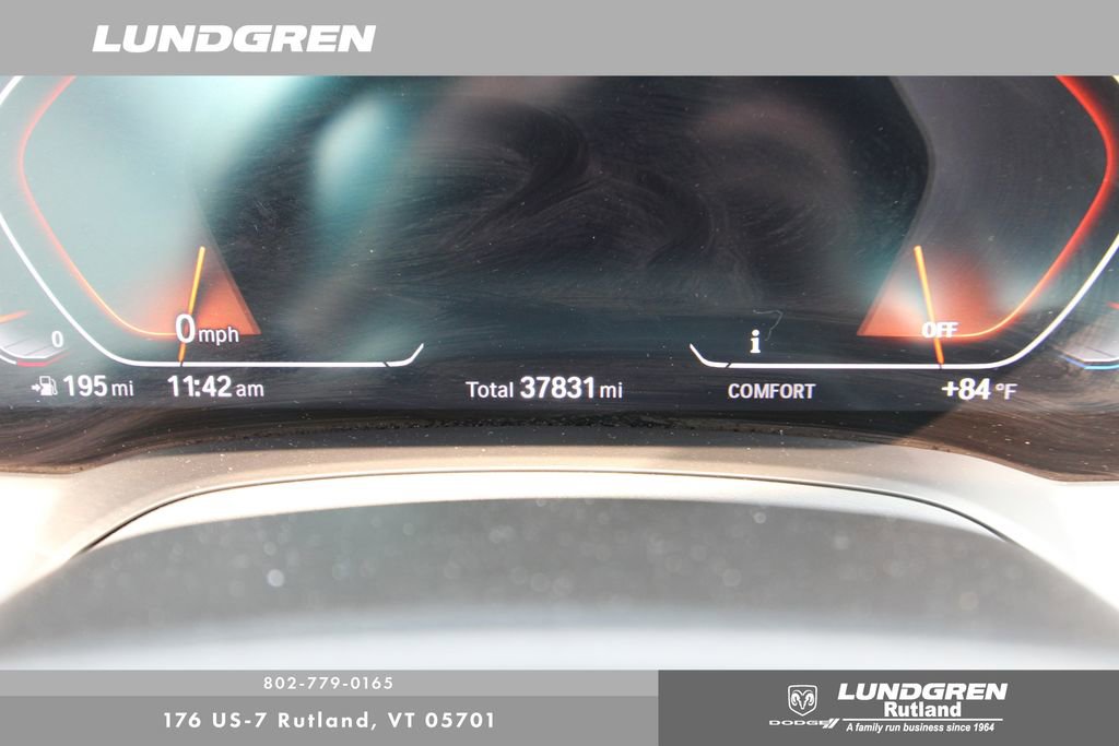 Used 2022 BMW 330i xDrive Sedan w/ Premium Package image 15