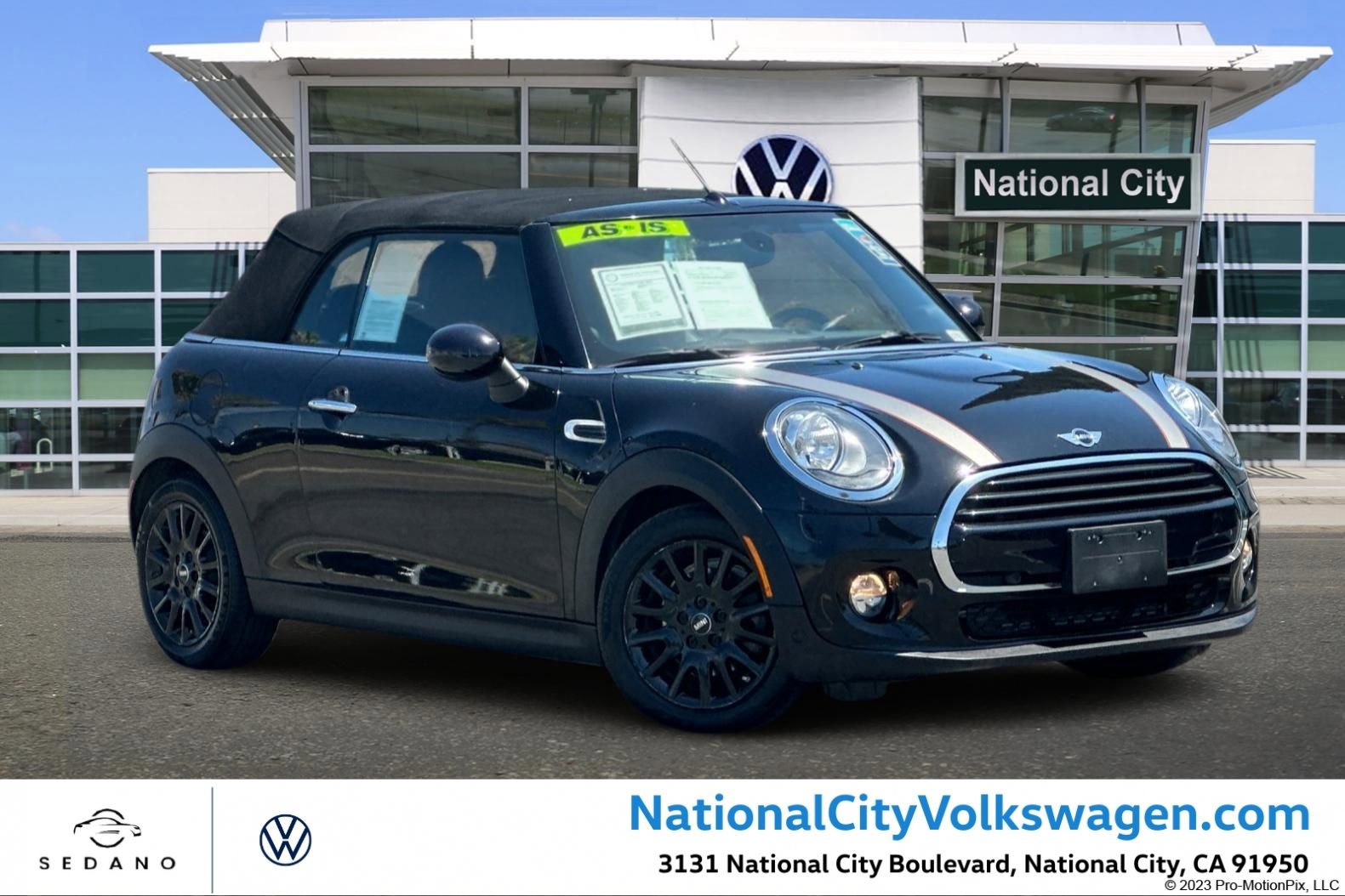 Used 2018 MINI Cooper Convertible FWD image 1