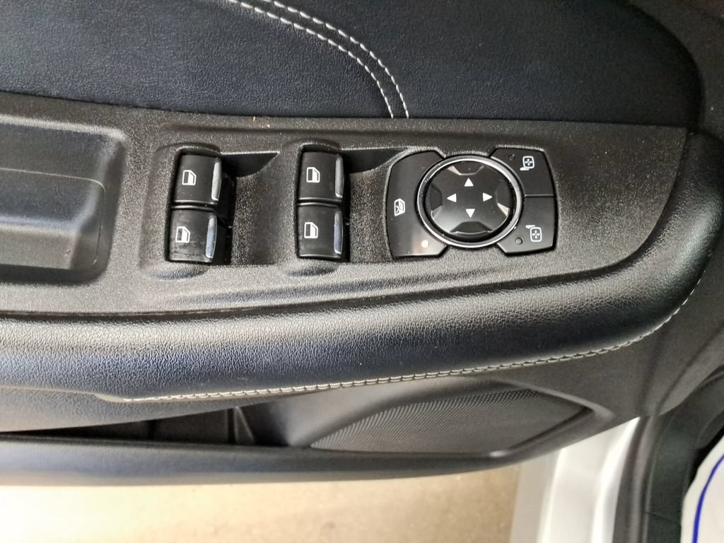 Used 2022 Ford Edge Titanium w/ Equipment Group 301A AWD/4WD image 16