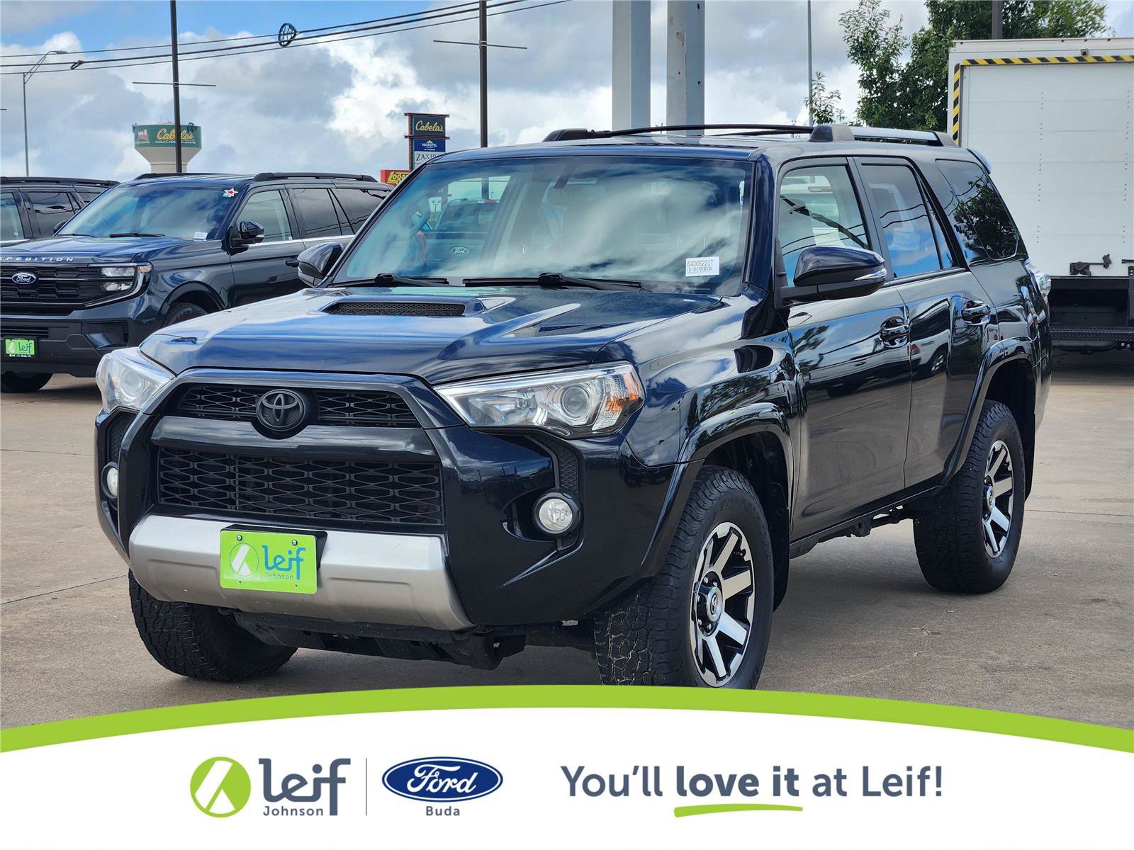 Used 2018 Toyota 4Runner TRD Off-Road Premium AWD/4WD image 2