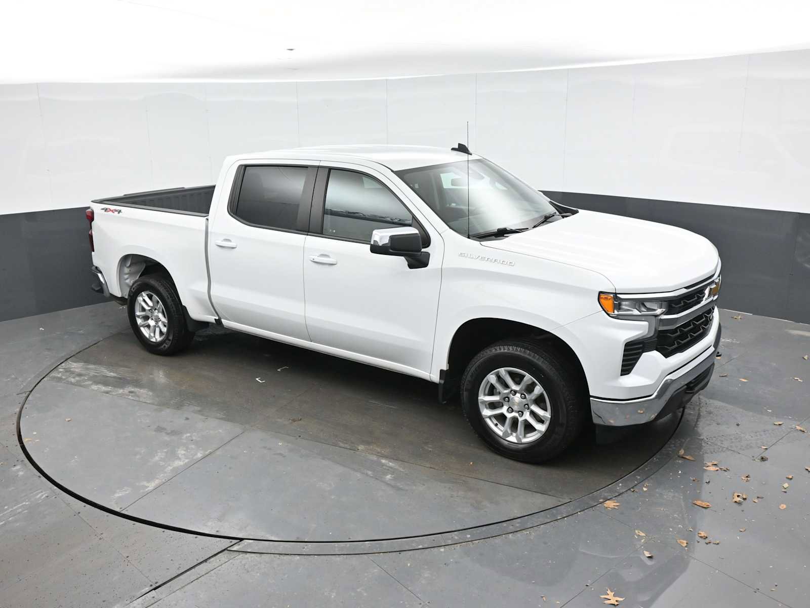 Used 2022 Chevrolet Silverado 1500 LT image 34