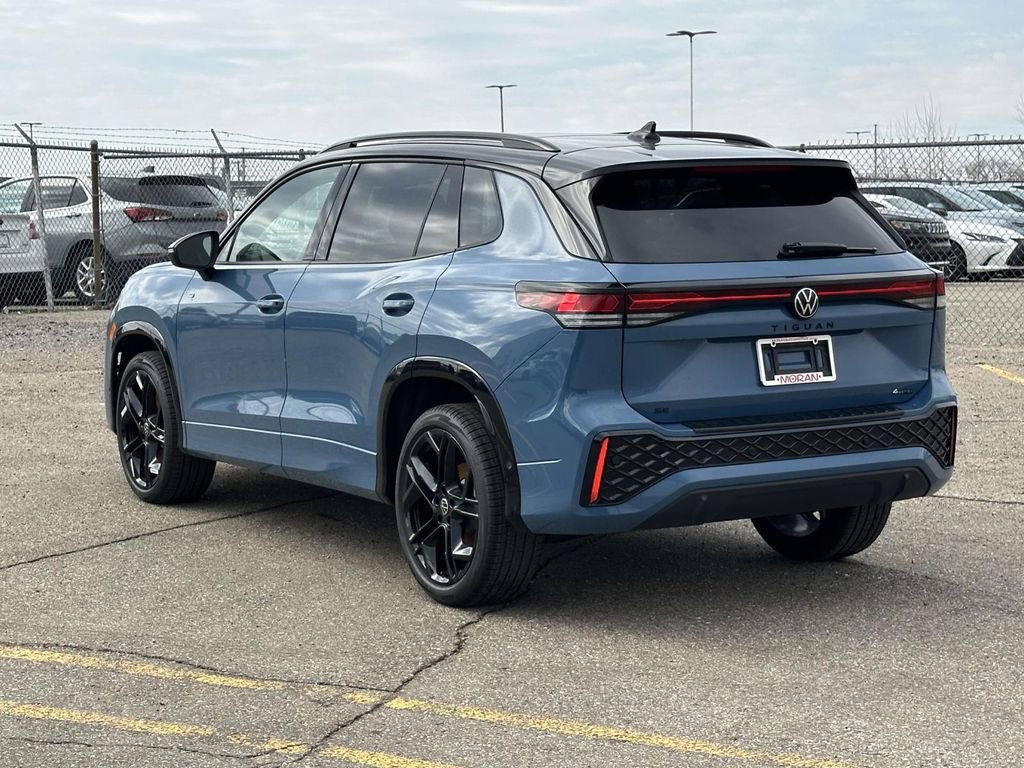 New 2026 Volkswagen Tiguan SE R-Line AWD/4WD image 3