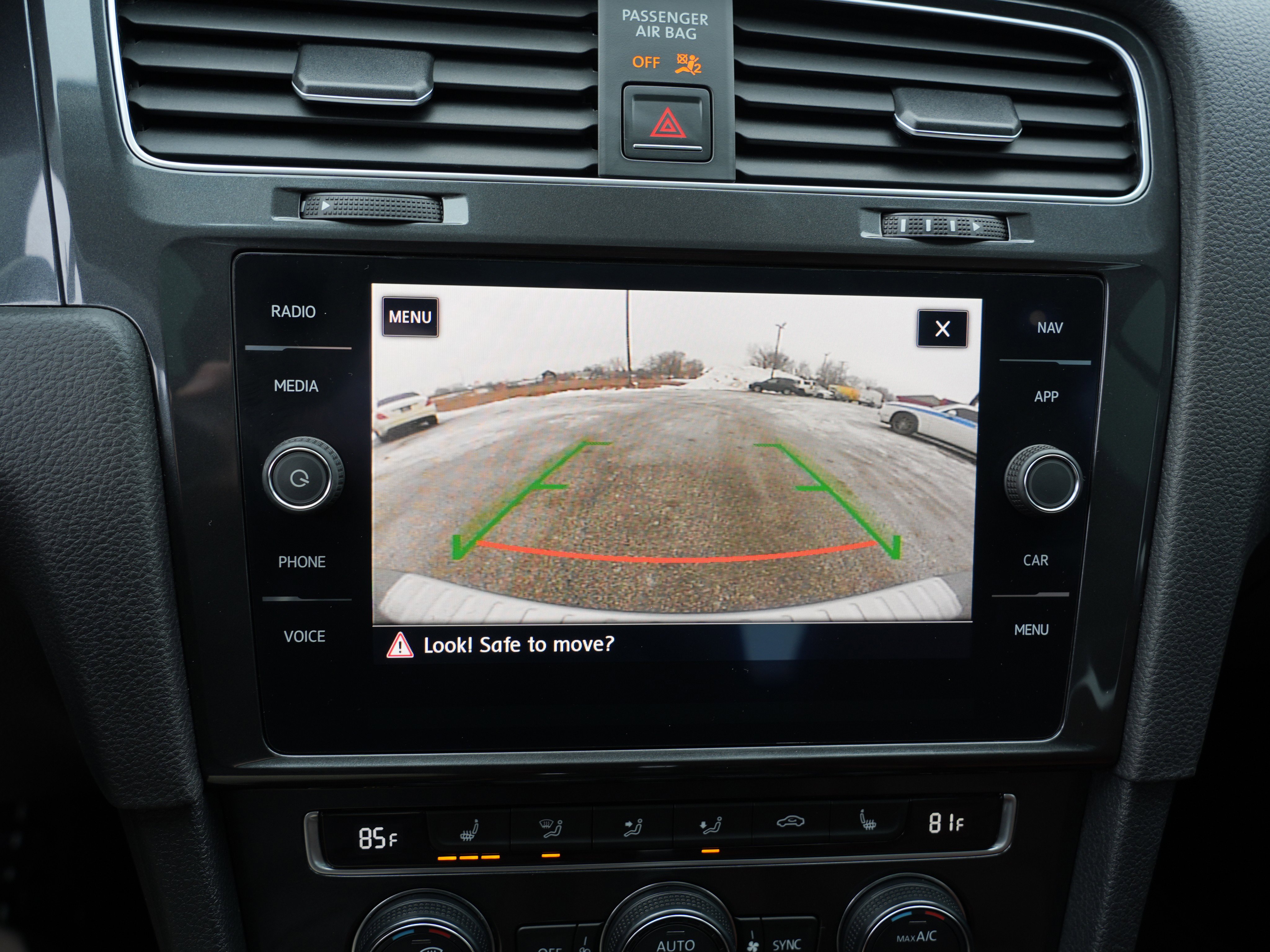 Used 2018 Volkswagen Golf Alltrack SEL image 30