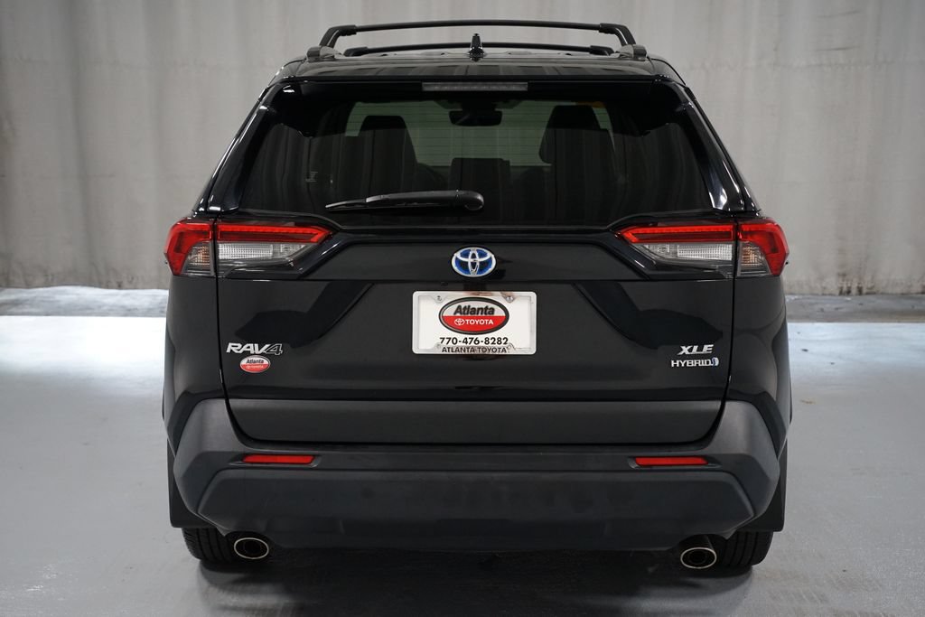 Used 2022 Toyota RAV4 XLE Premium AWD/4WD image 7