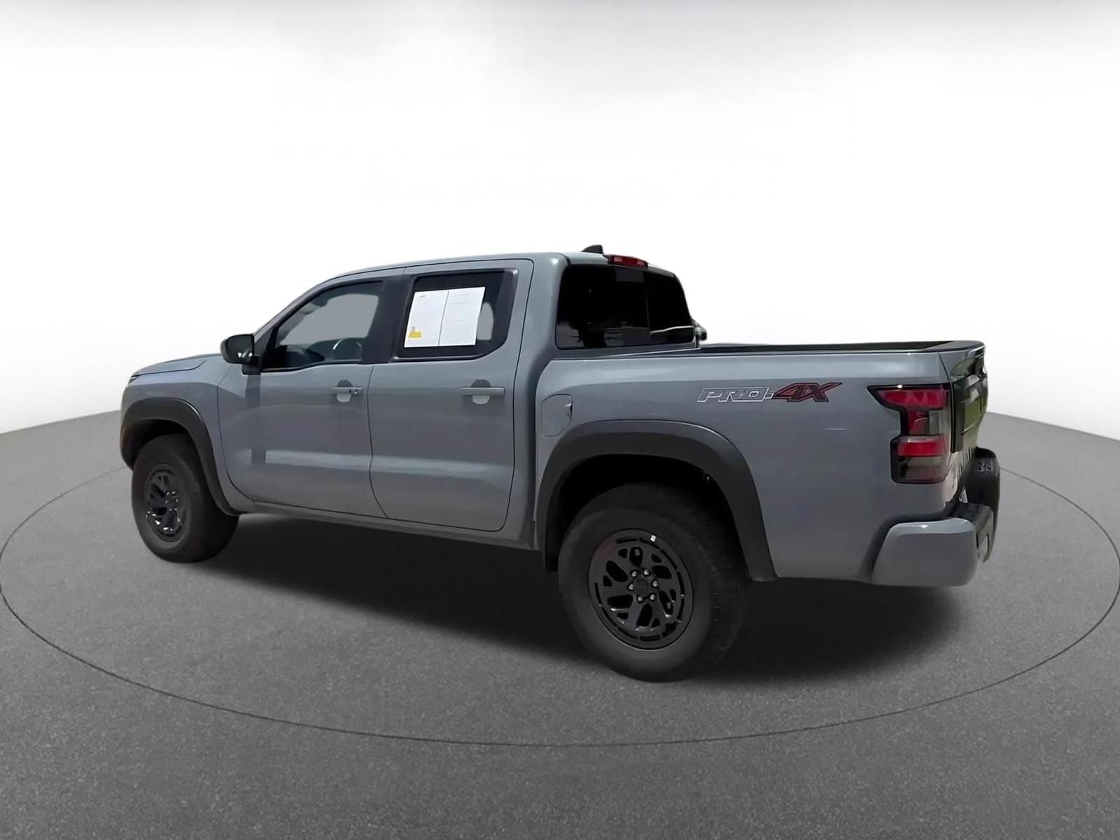 Used 2026 Nissan Frontier PRO-4X AWD/4WD image 10