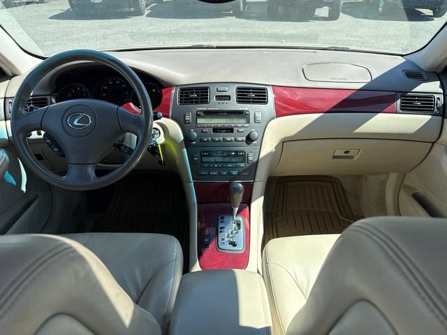 Used 2004 Lexus ES 330 FWD image 9