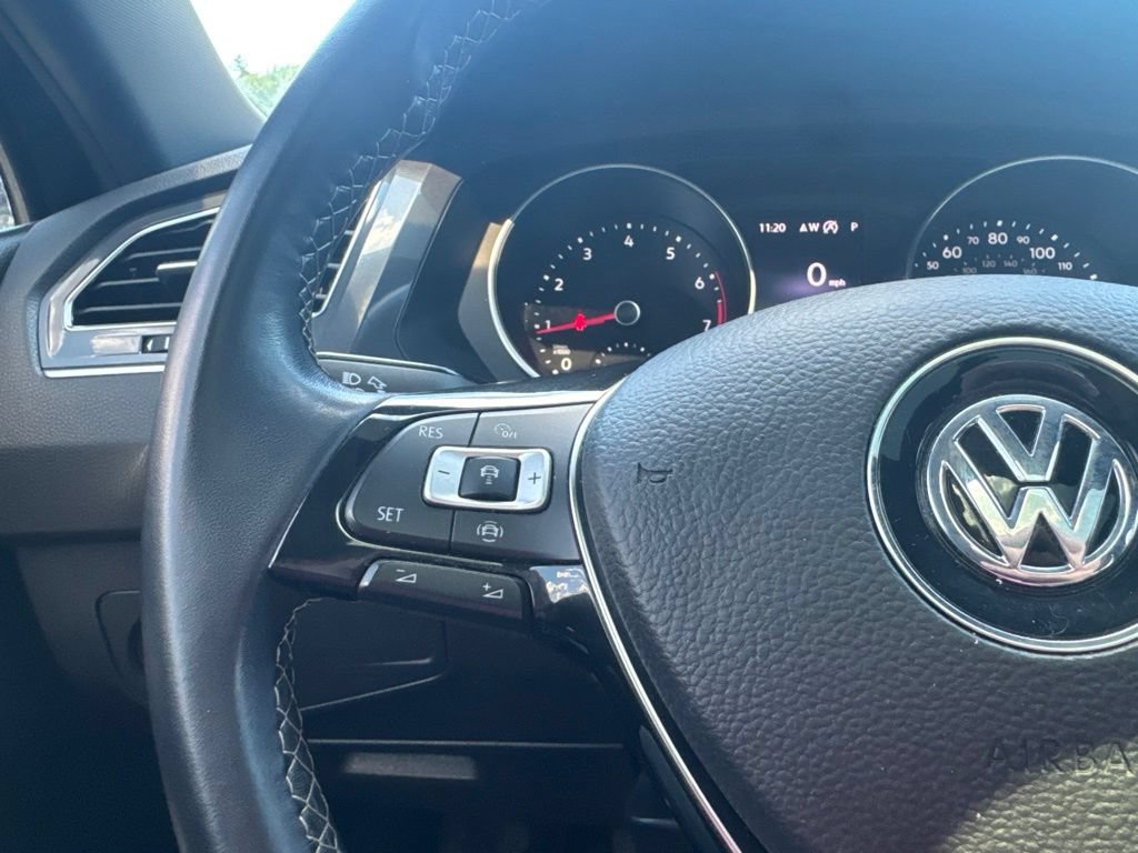 Used 2021 Volkswagen Tiguan SE R-Line AWD/4WD image 18