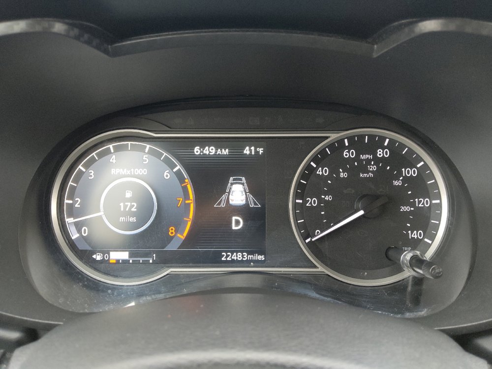 Used 2023 Nissan Versa SR w/ Trunk Package image 23