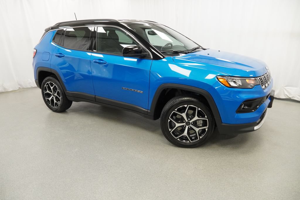 Certified 2026 Jeep Compass Limited AWD/4WD image 9