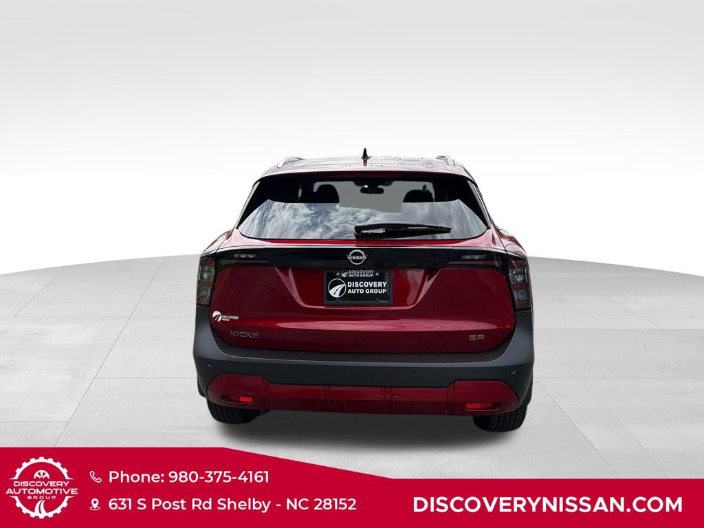 Certified 2026 Nissan Kicks SR FWD image 7