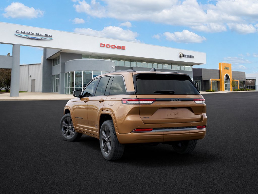 New 2027 Jeep Grand Cherokee Limited AWD/4WD image 3