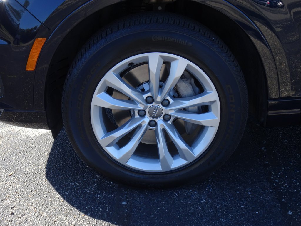 Used 2017 Audi Q7 3.0T Premium Plus AWD/4WD image 27